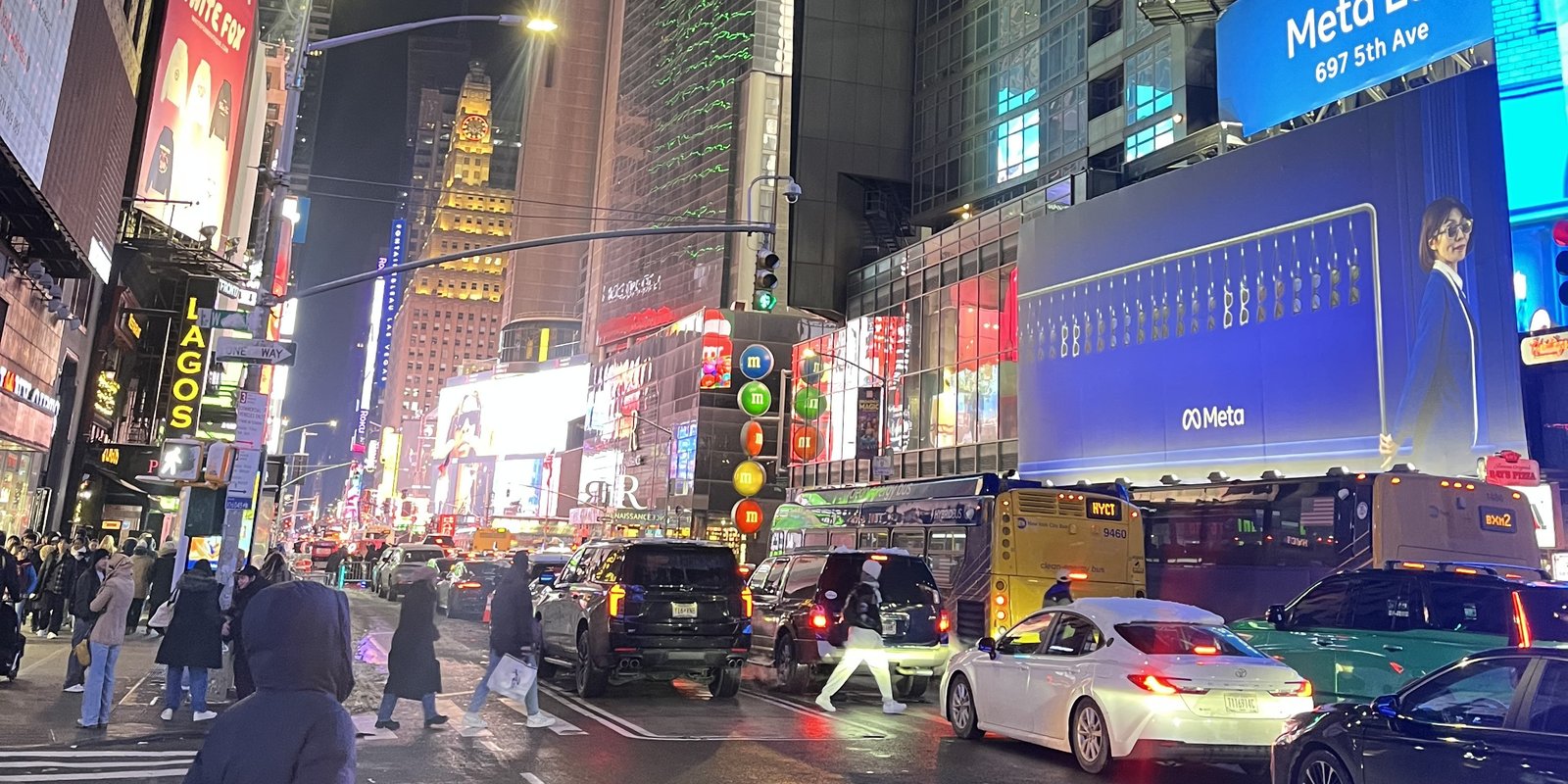 Equipo de Viajes en Oferta en oficina